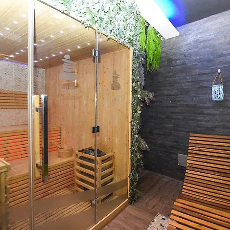 Ferienhaus Stunning In With Sauna Pozzallo